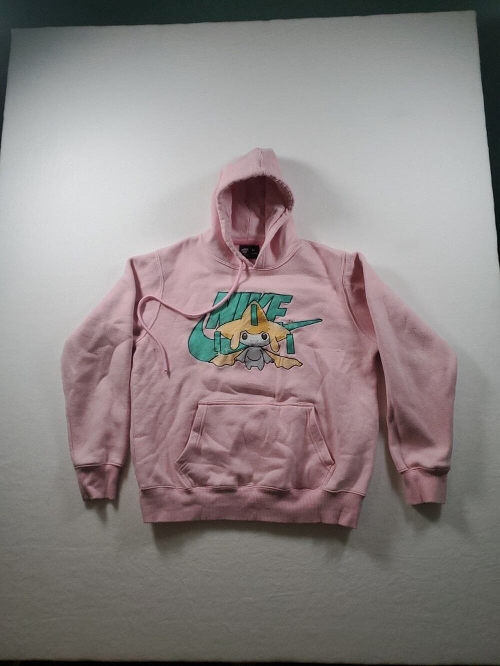 Nike Cent Swoosh Embro. Noralache Pink Jirachi Pokemon Graphi Hoodie L Stains
